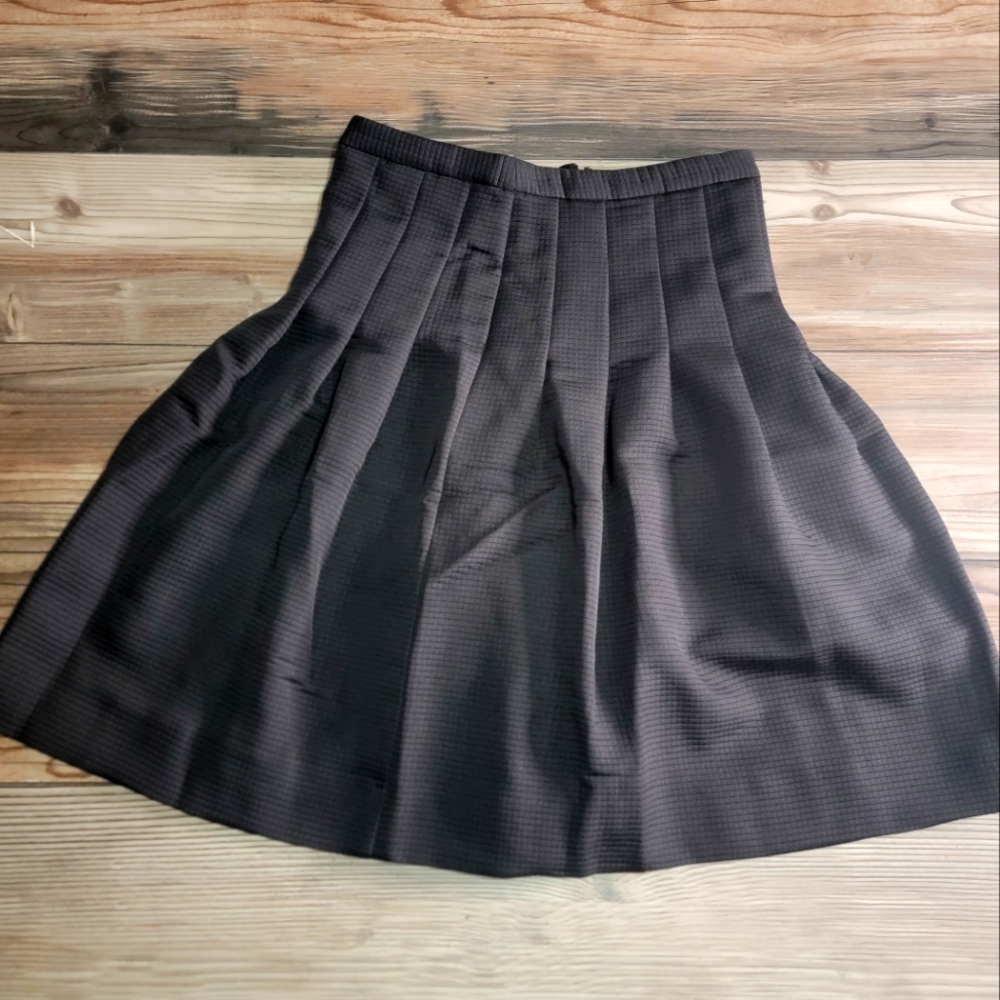 Black high waisted midi pleaded skirt